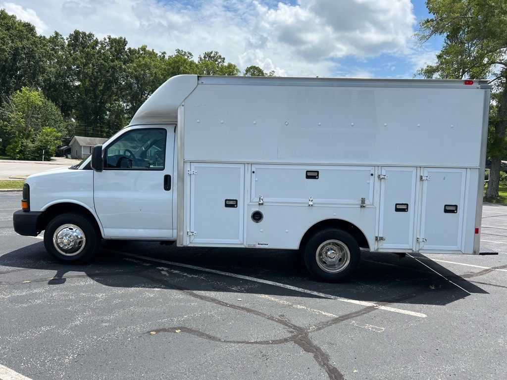 2013 GMC Savana Image 18