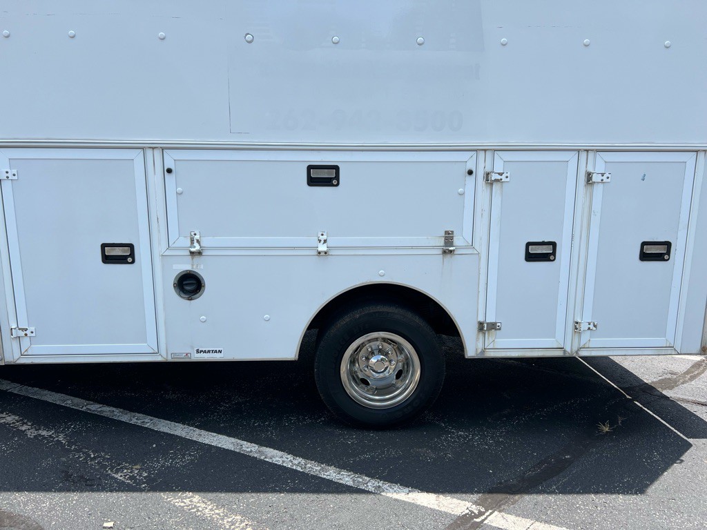 2013 GMC Savana Image 19
