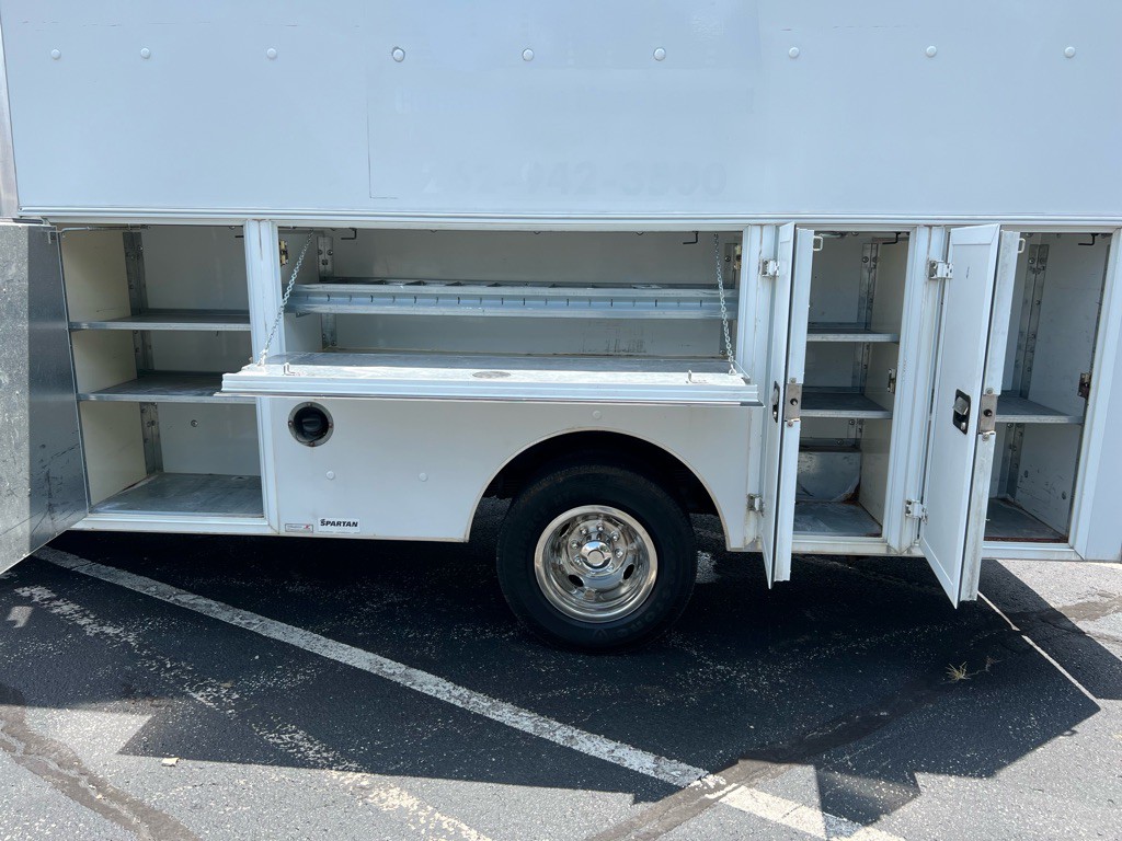 2013 GMC Savana Image 20