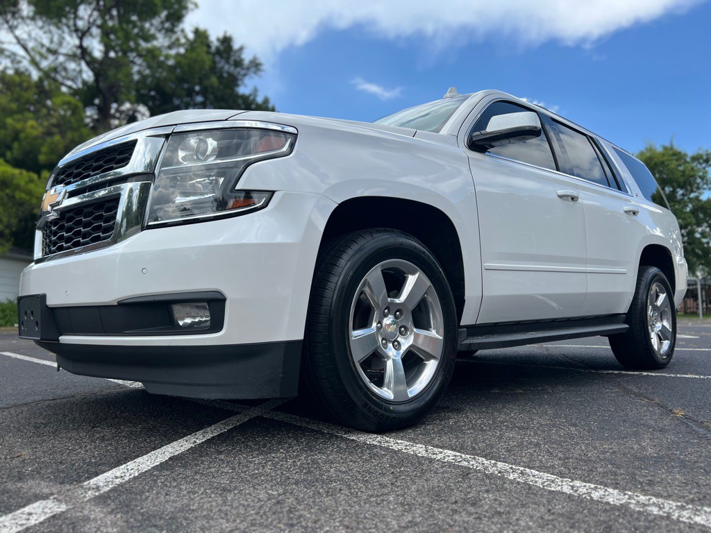 2017 Chevrolet Tahoe Image 1