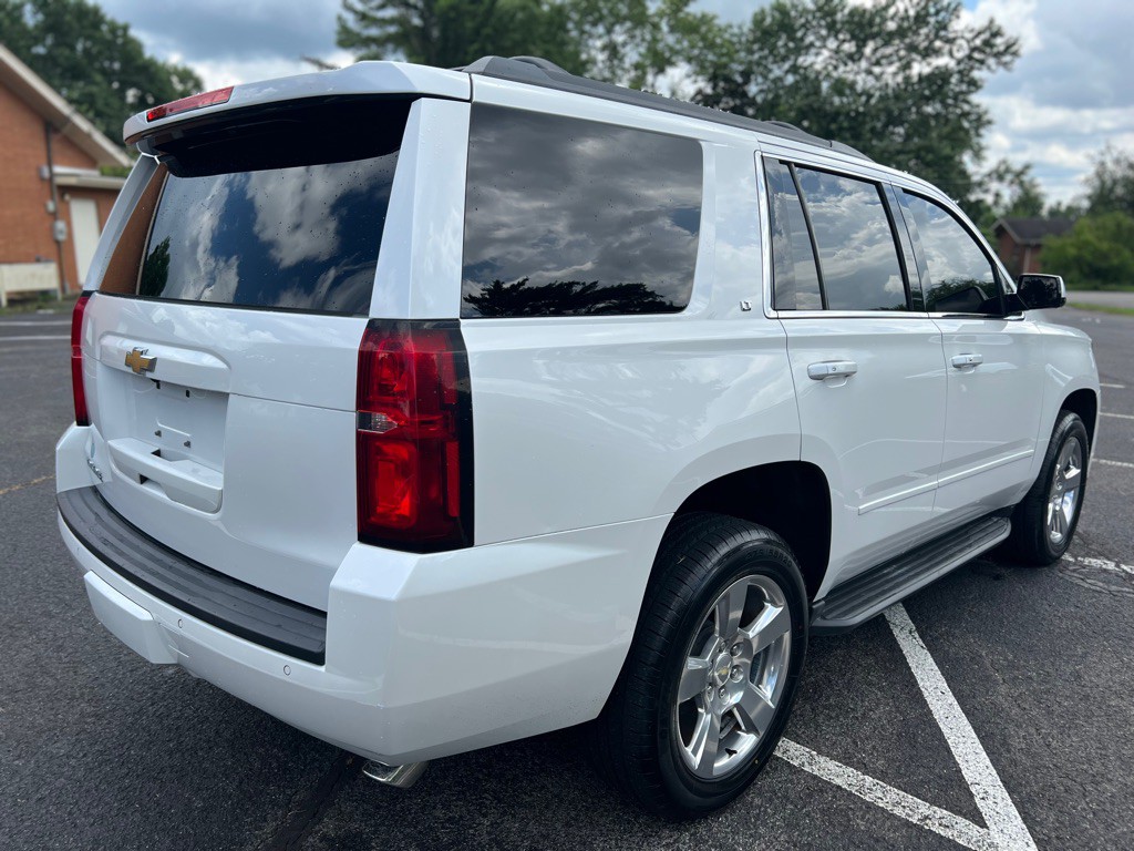 2017 Chevrolet Tahoe Image 5