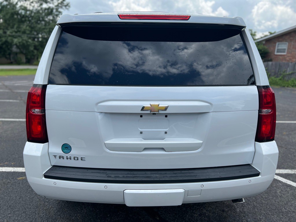 2017 Chevrolet Tahoe Image 6