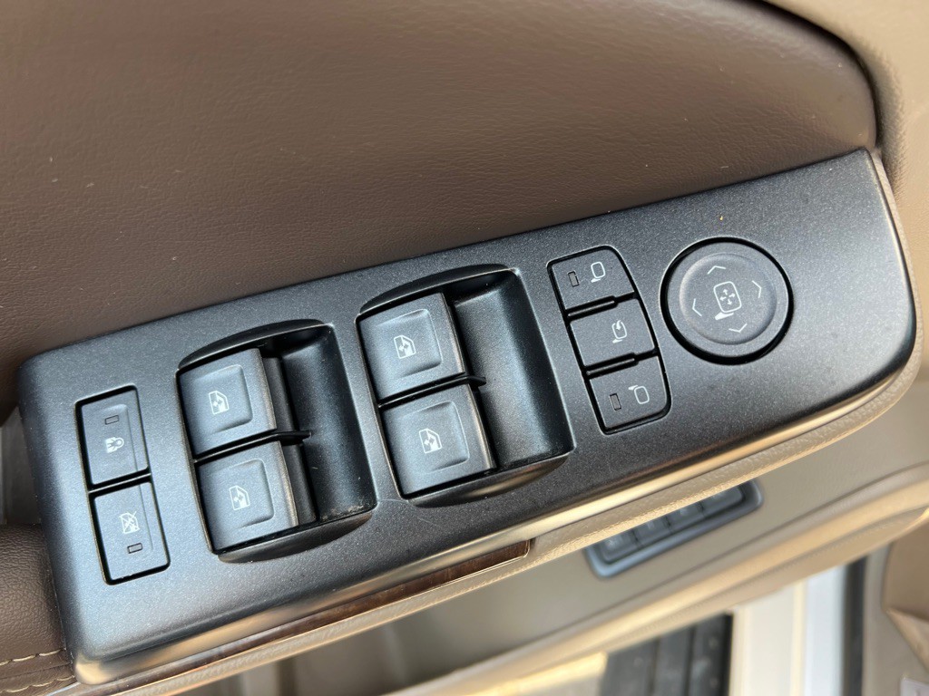 2017 Chevrolet Tahoe Image 15