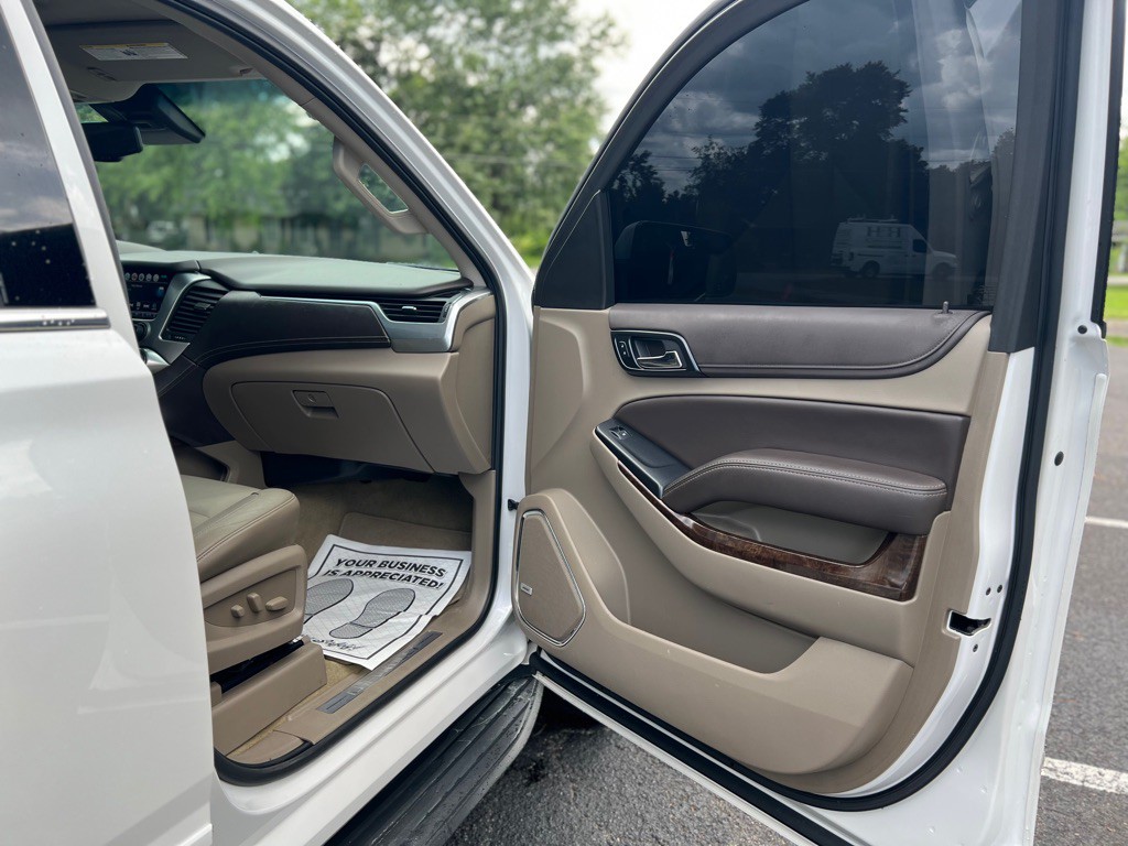 2017 Chevrolet Tahoe Image 24