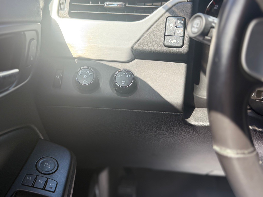 2015 GMC Yukon Image 15