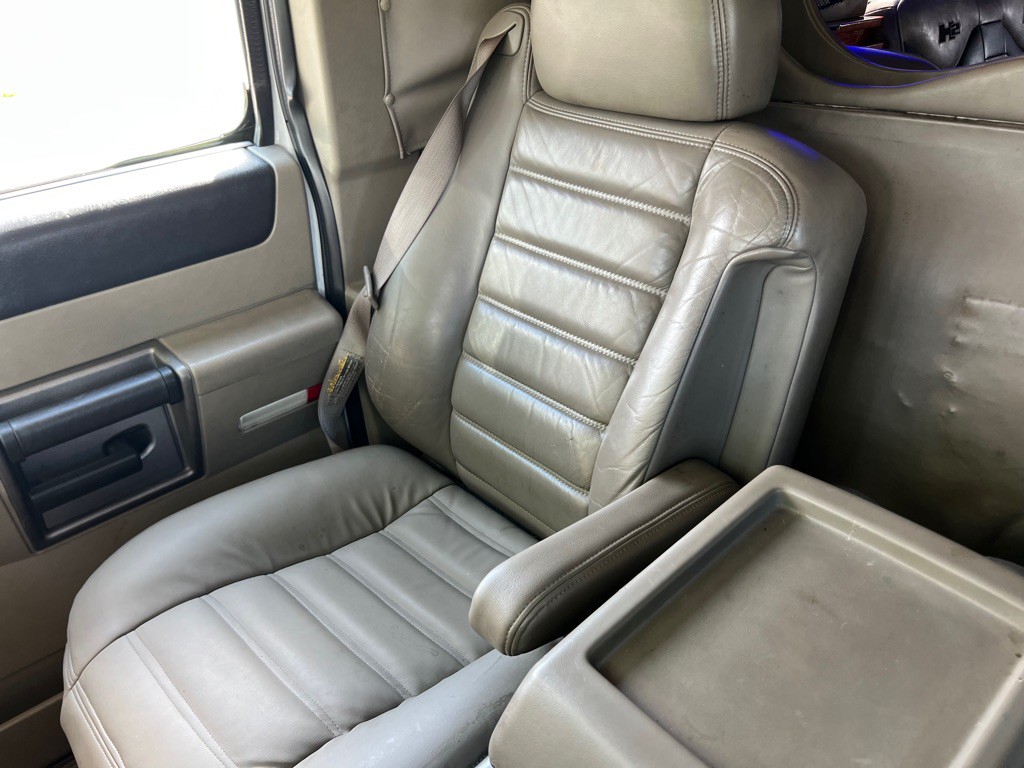 2003 HUMMER H2 Image 22