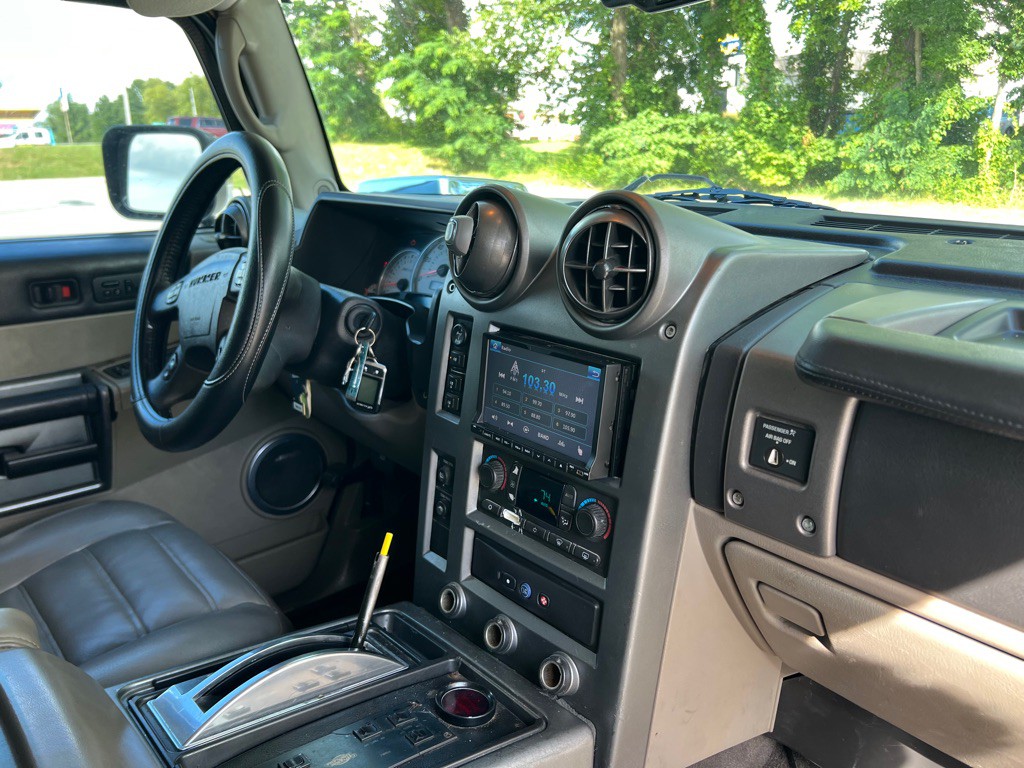 2003 HUMMER H2 Image 26