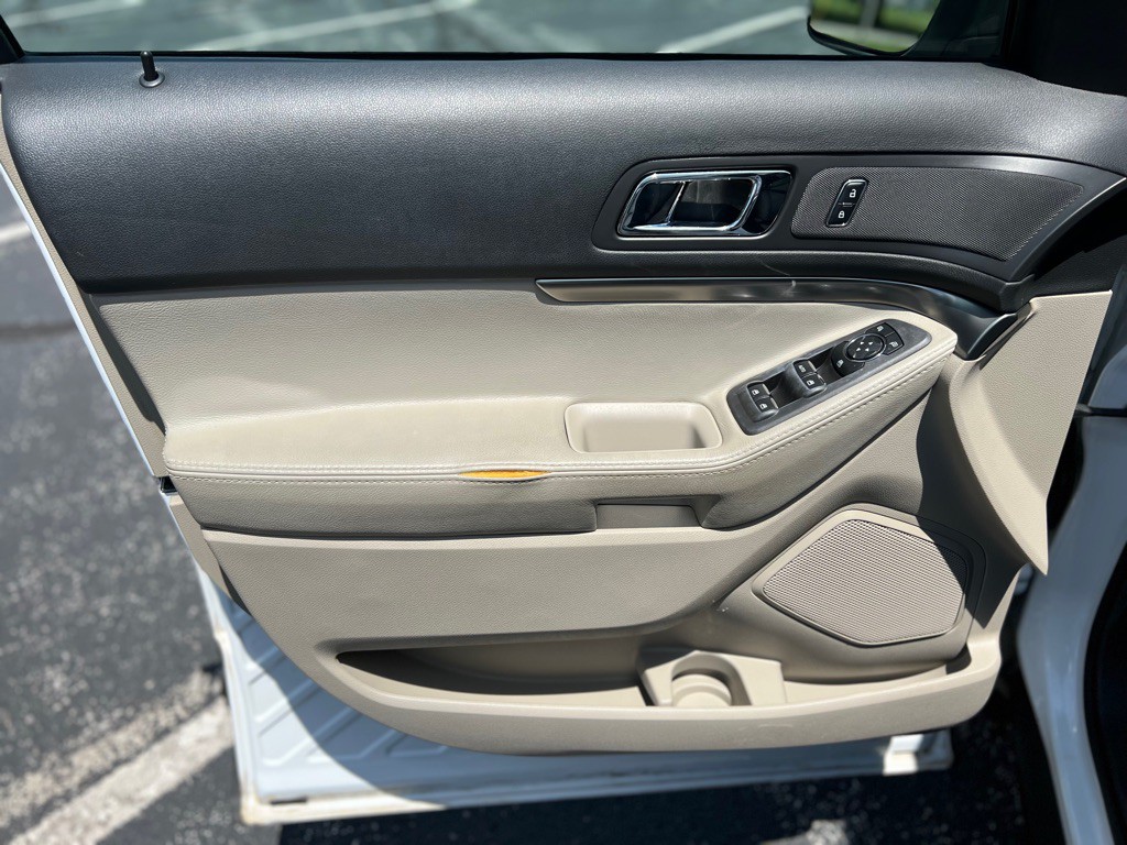 2014 Ford Explorer Image 13
