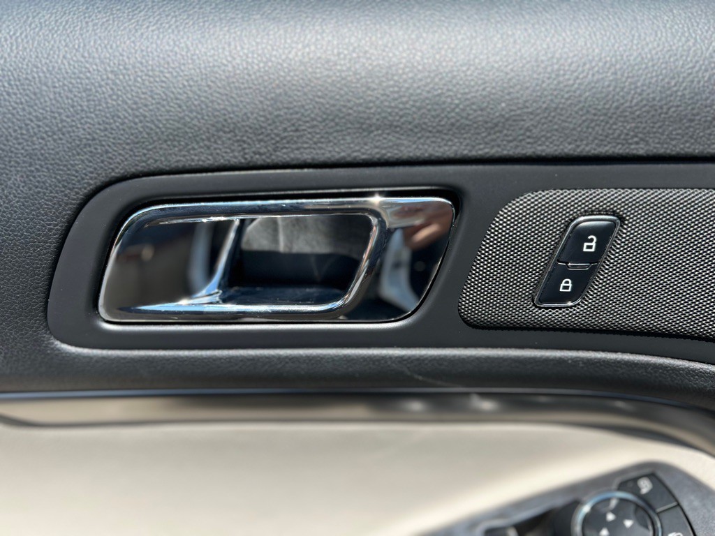 2014 Ford Explorer Image 14