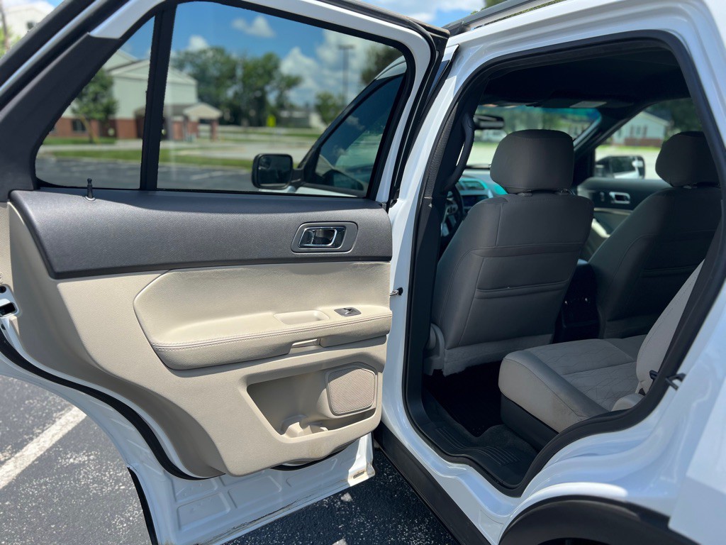 2014 Ford Explorer Image 33