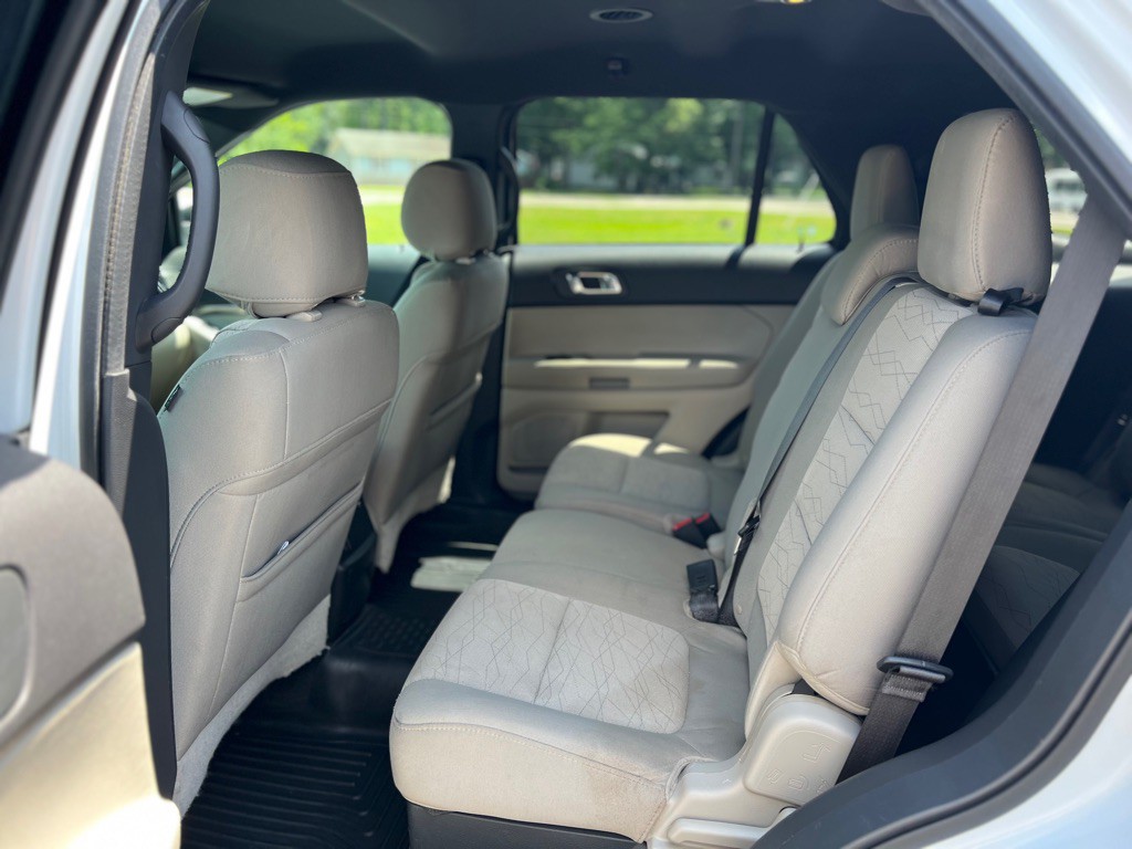 2014 Ford Explorer Image 36
