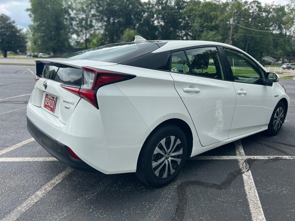 2019 Toyota Prius Image 5