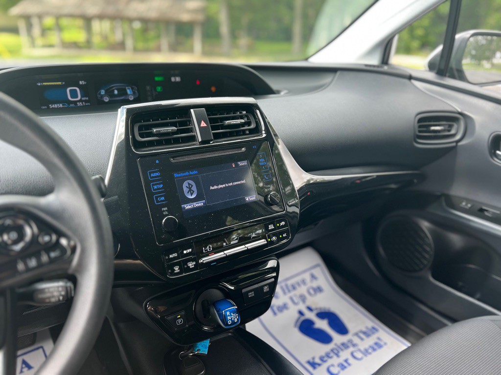 2019 Toyota Prius Image 16