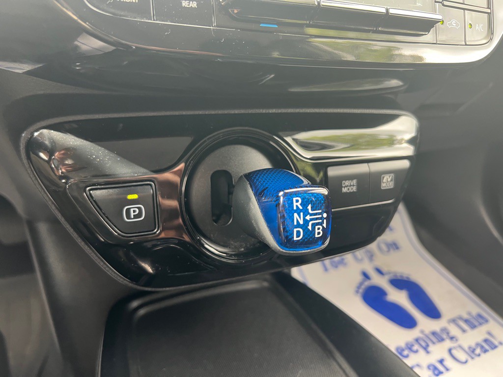 2019 Toyota Prius Image 19