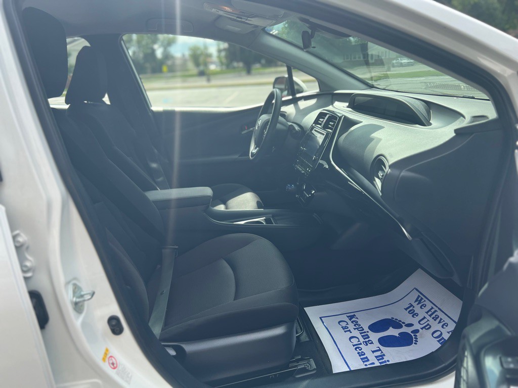 2019 Toyota Prius Image 25