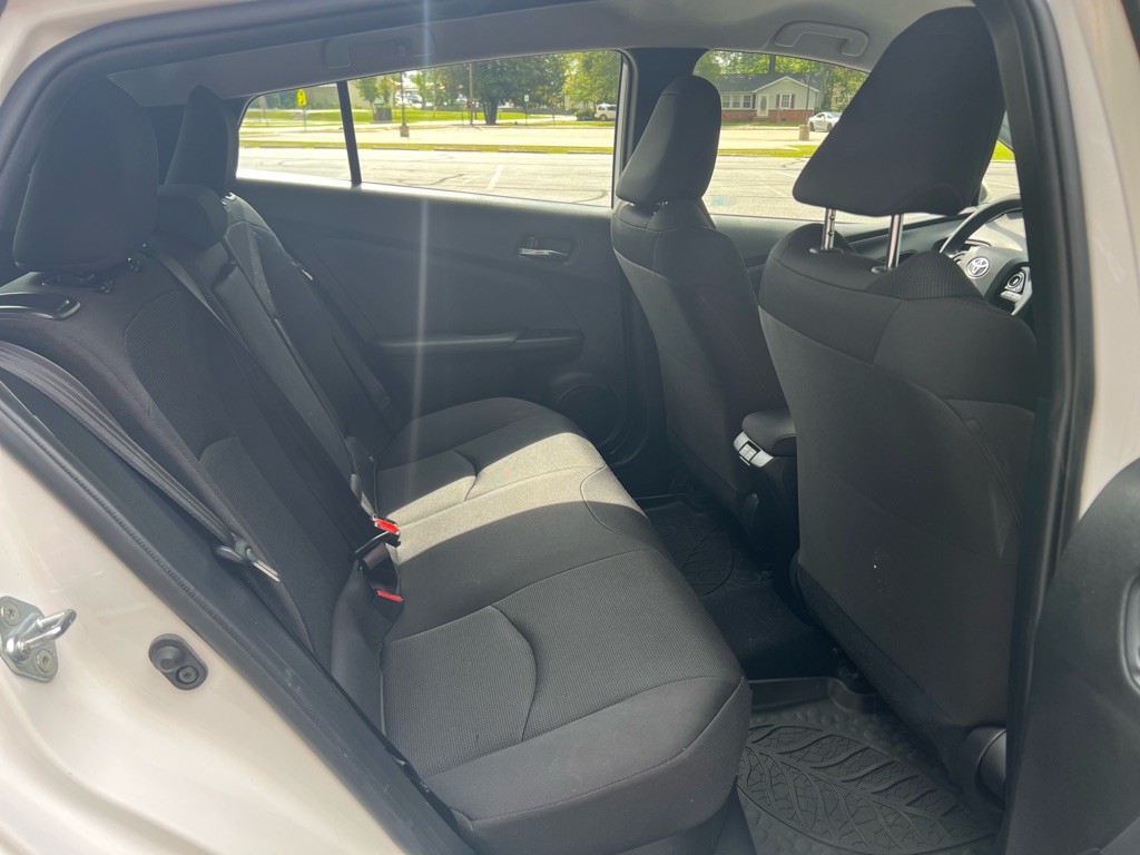2019 Toyota Prius Image 33