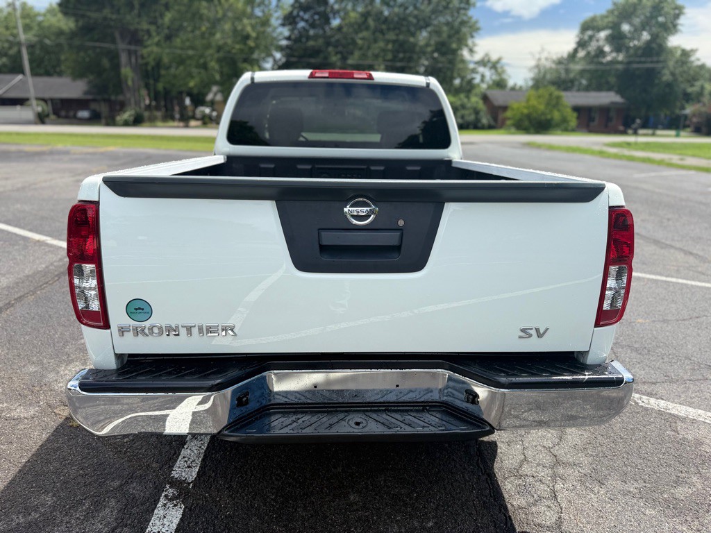 2016 Nissan Frontier Image 6