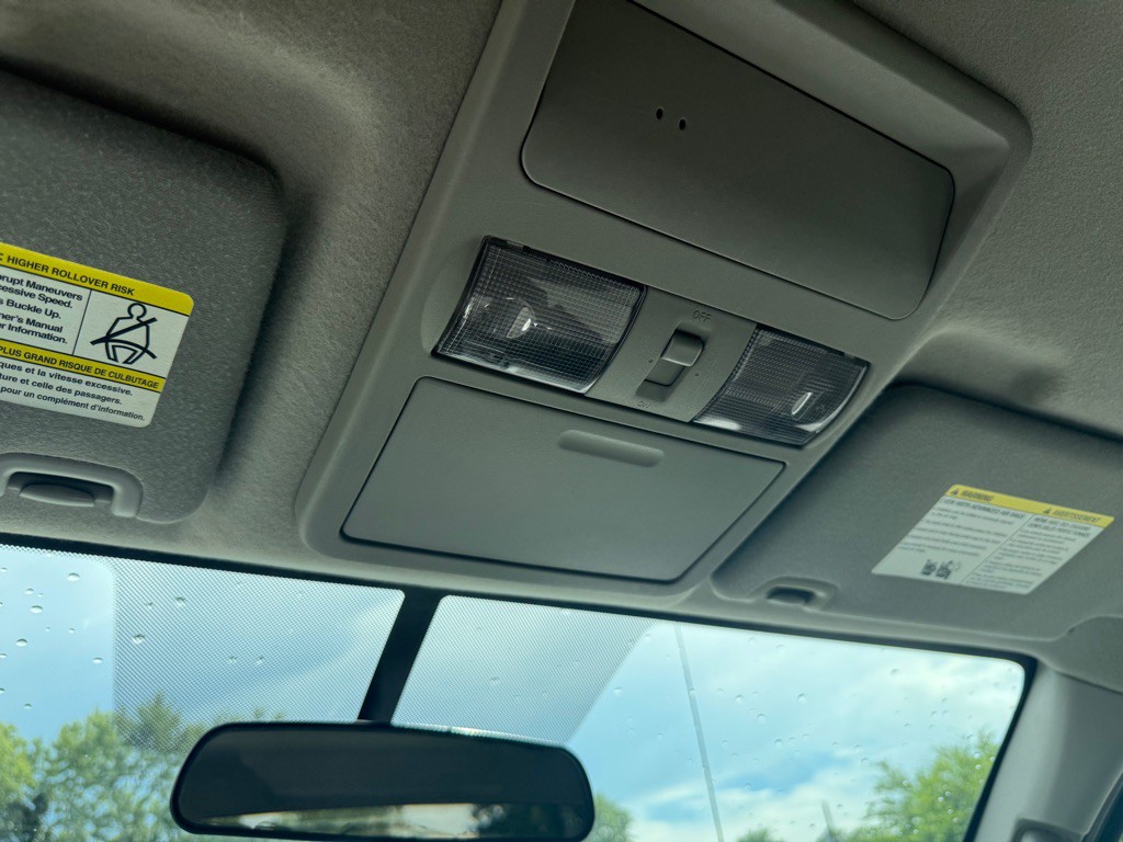 2016 Nissan Frontier Image 19