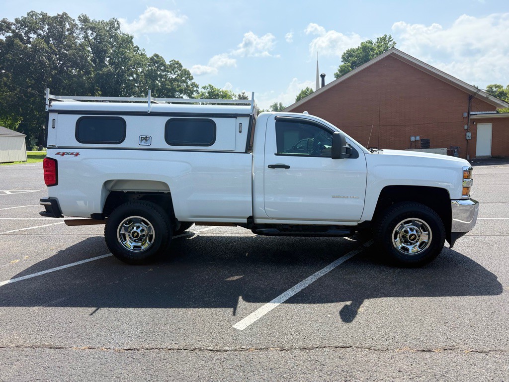 2017 Chevrolet Silverado 1500 Image 4