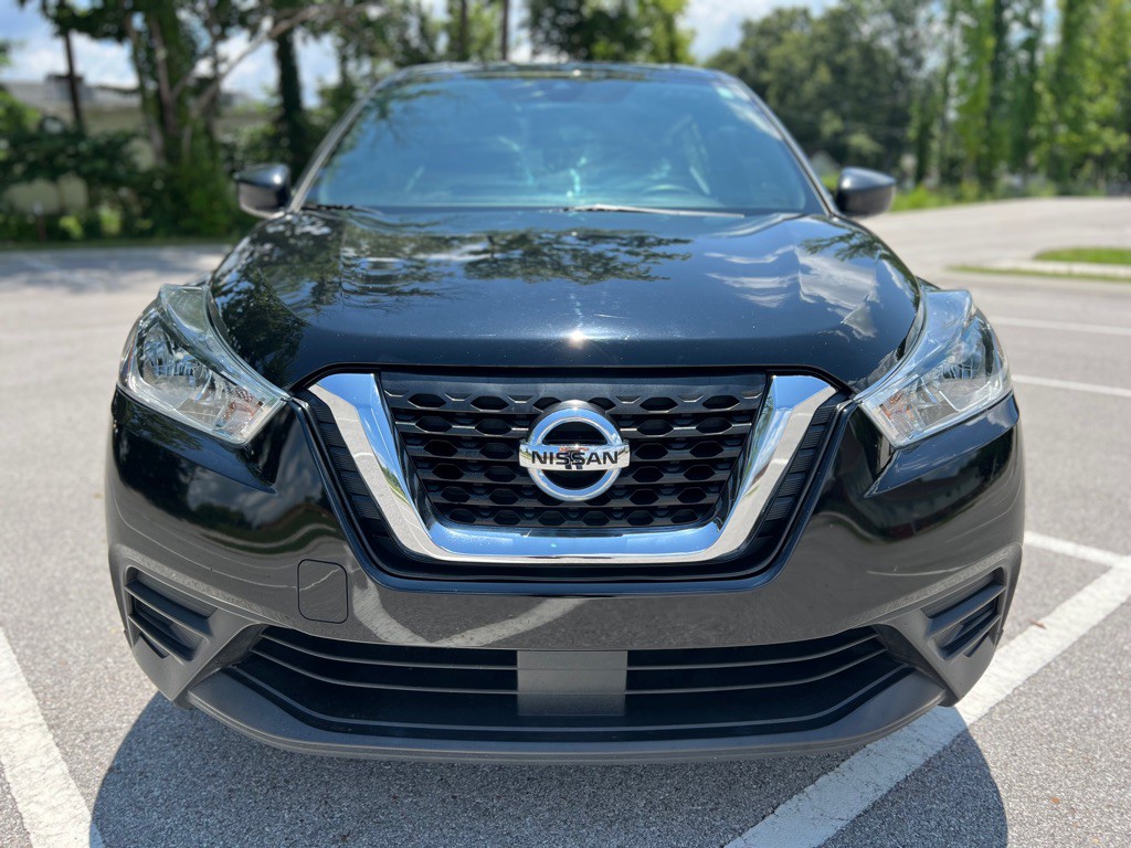 2020 Nissan Kicks Image 2