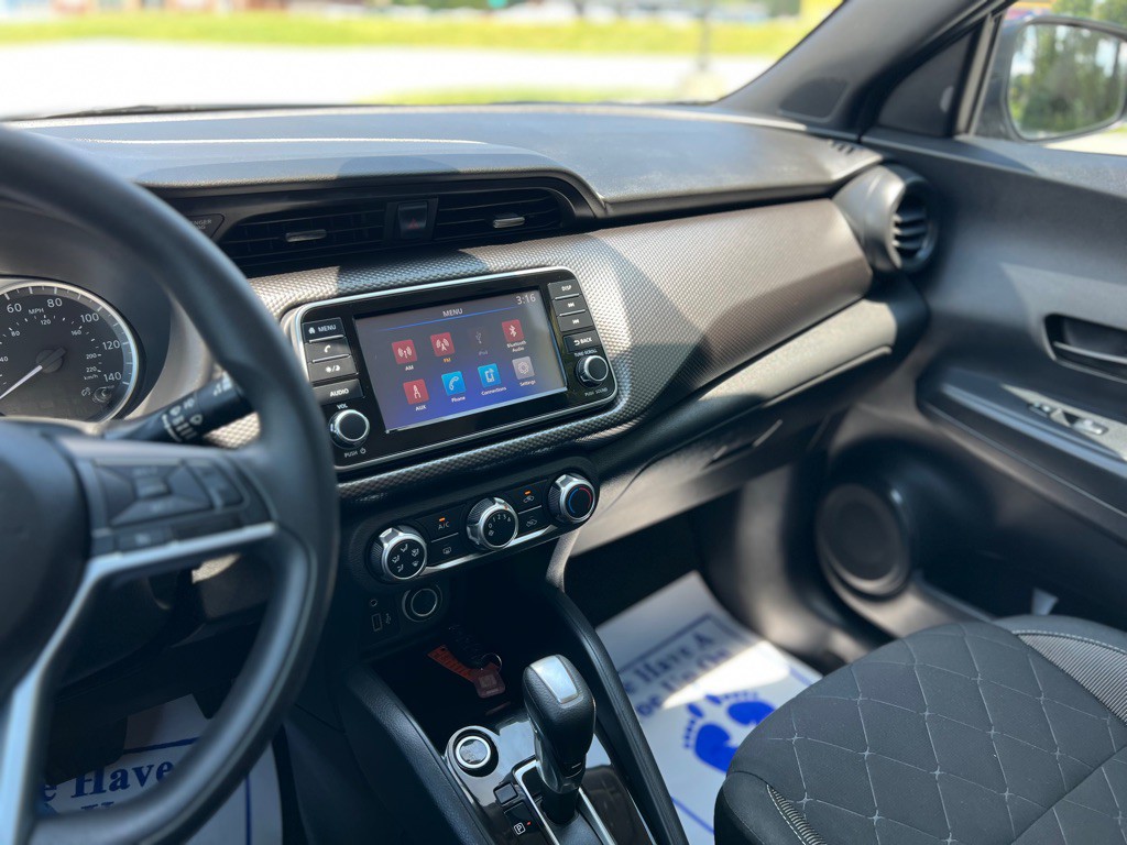 2020 Nissan Kicks Image 16