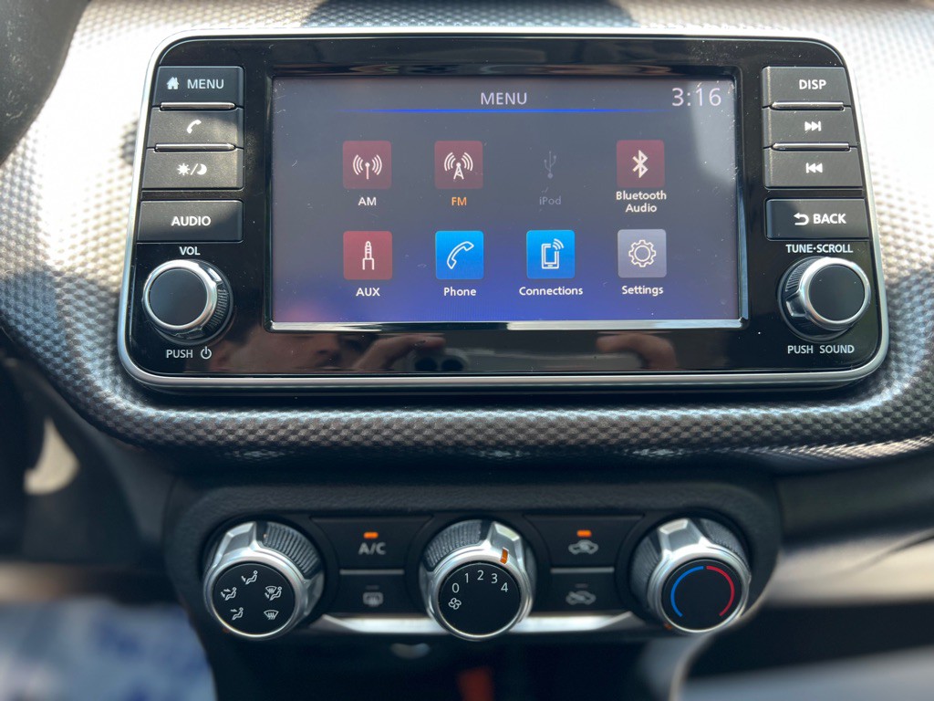 2020 Nissan Kicks Image 17