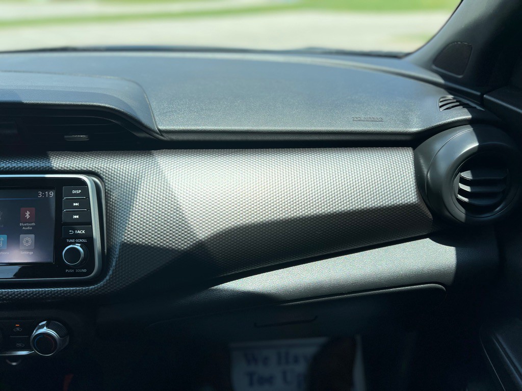 2020 Nissan Kicks Image 24