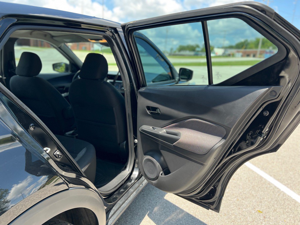 2020 Nissan Kicks Image 28