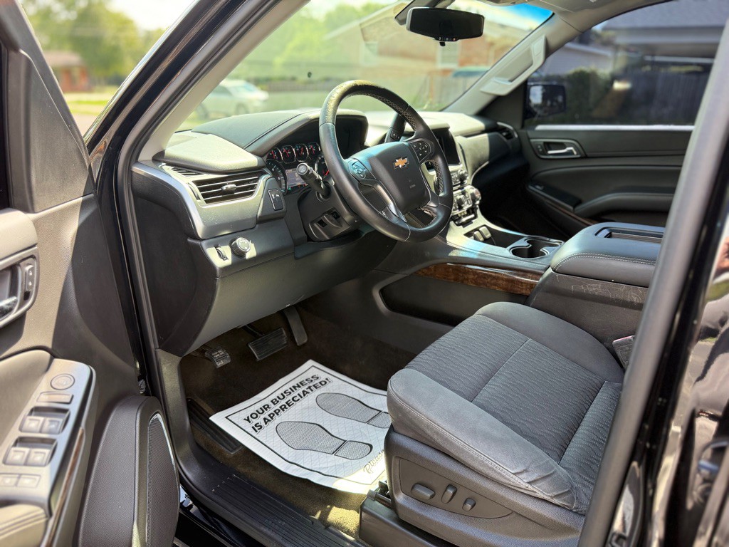 2015 Chevrolet Tahoe Image 18
