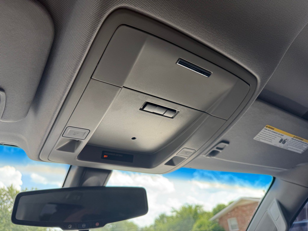 2015 Chevrolet Tahoe Image 25
