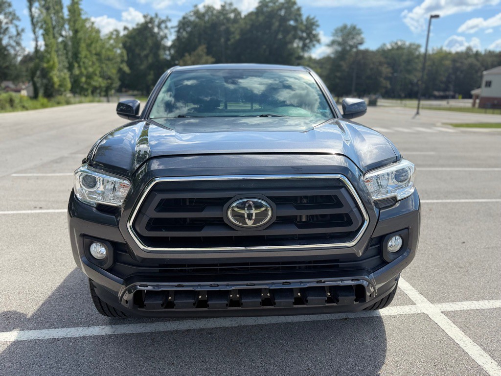 2021 Toyota Tacoma Image 2