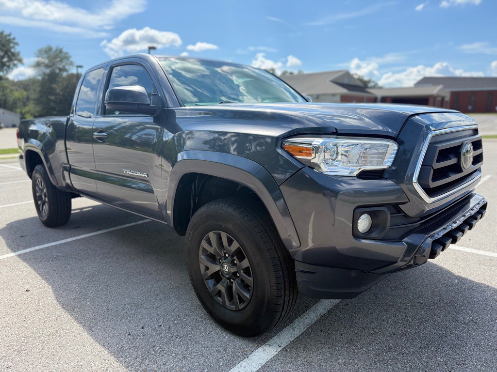 2021 Toyota Tacoma Image 3