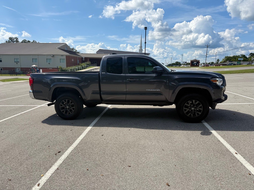 2021 Toyota Tacoma Image 4