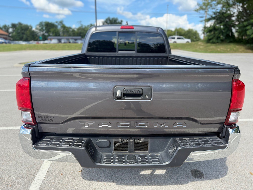 2021 Toyota Tacoma Image 6