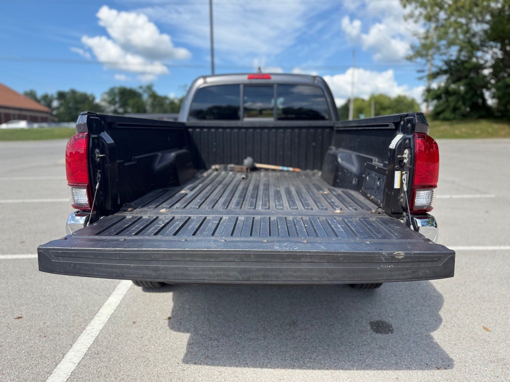 2021 Toyota Tacoma Image 7