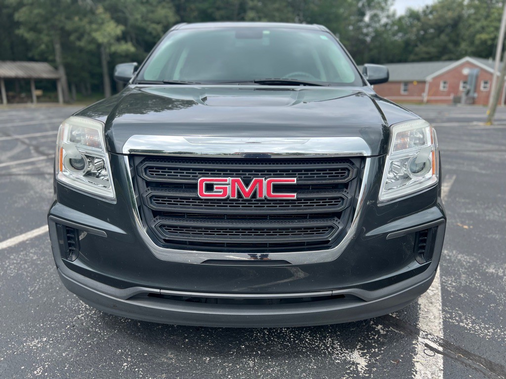 2017 GMC Terrain Image 2