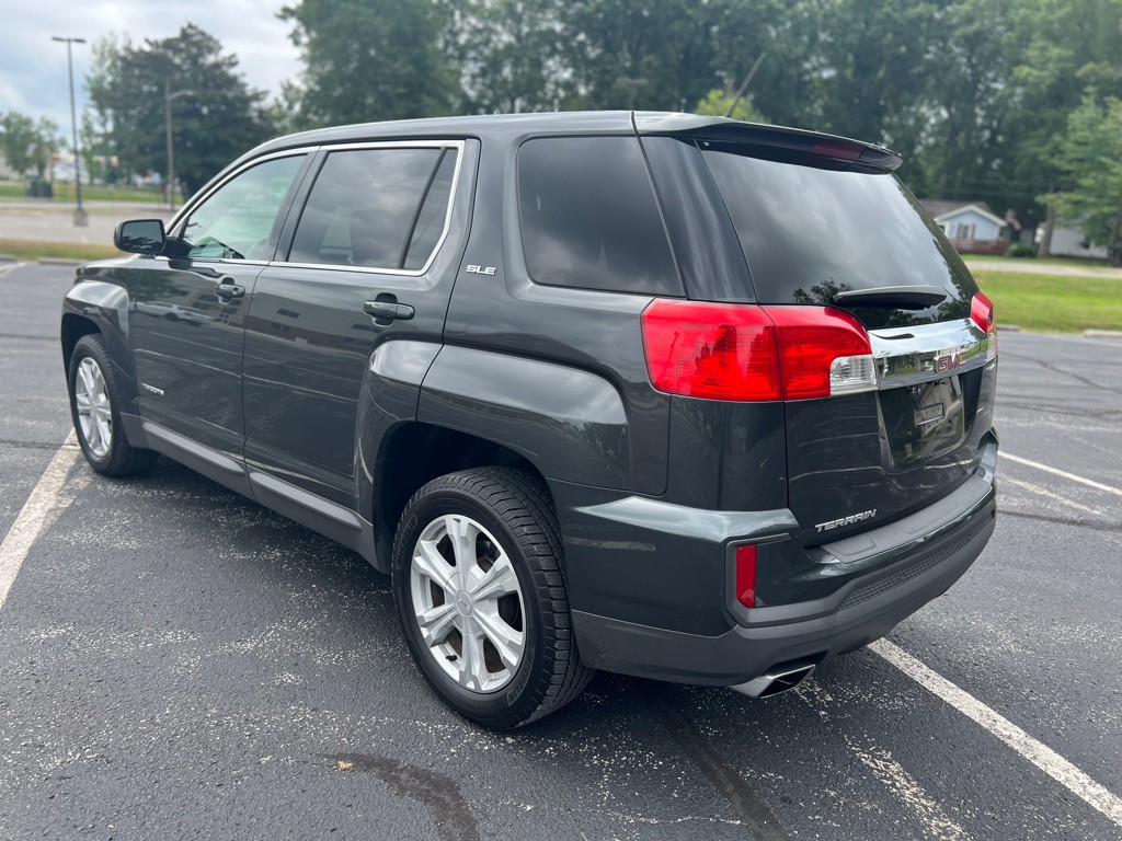 2017 GMC Terrain Image 9
