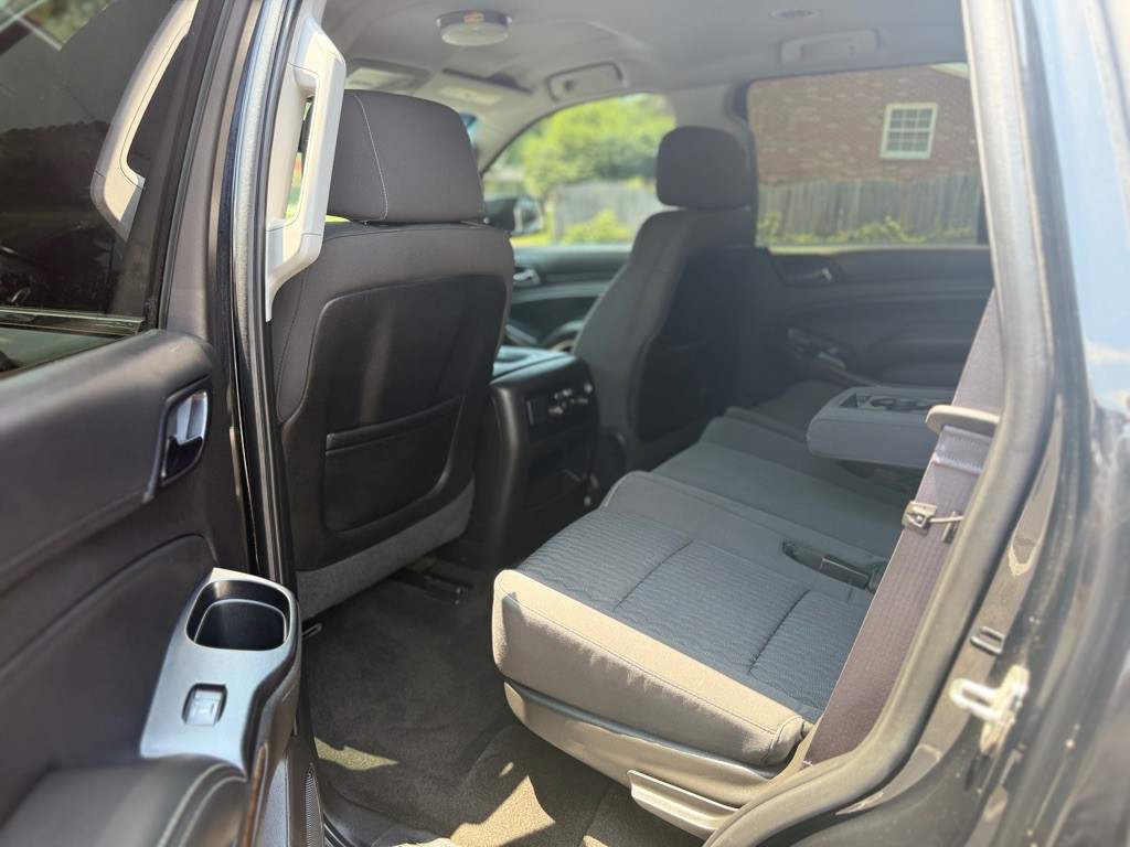 2015 Chevrolet Tahoe Image 16