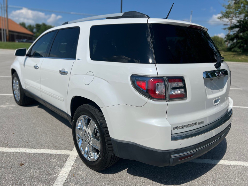 2017 GMC Acadia Image 10