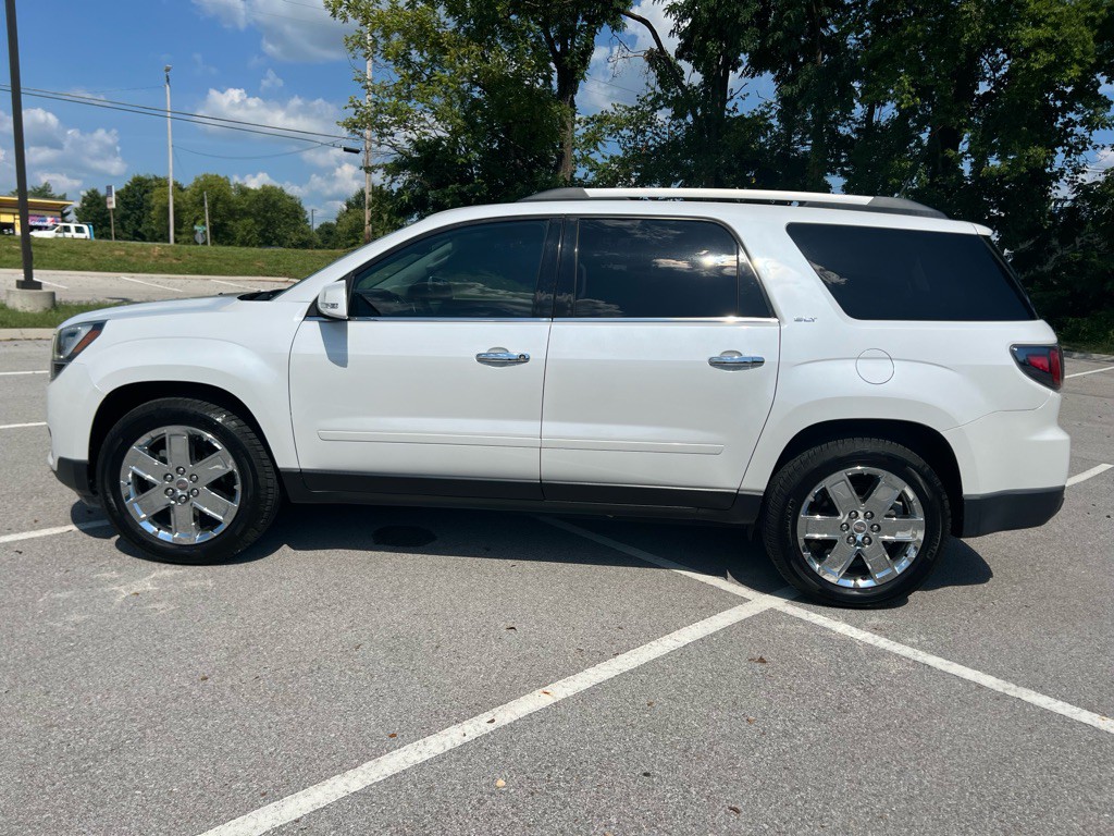 2017 GMC Acadia Image 11