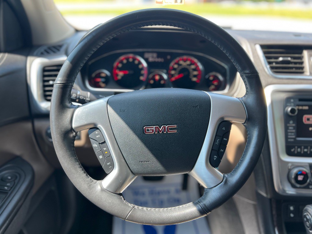 2017 GMC Acadia Image 17