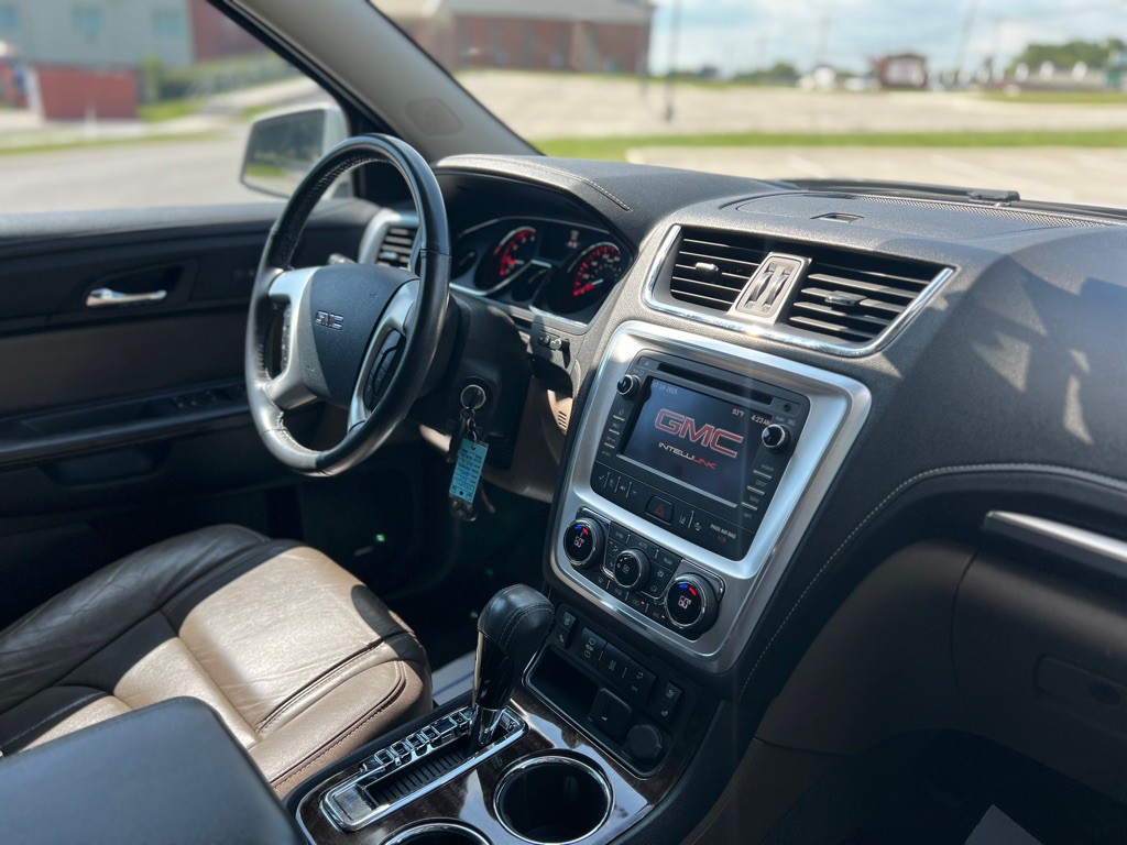 2017 GMC Acadia Image 27