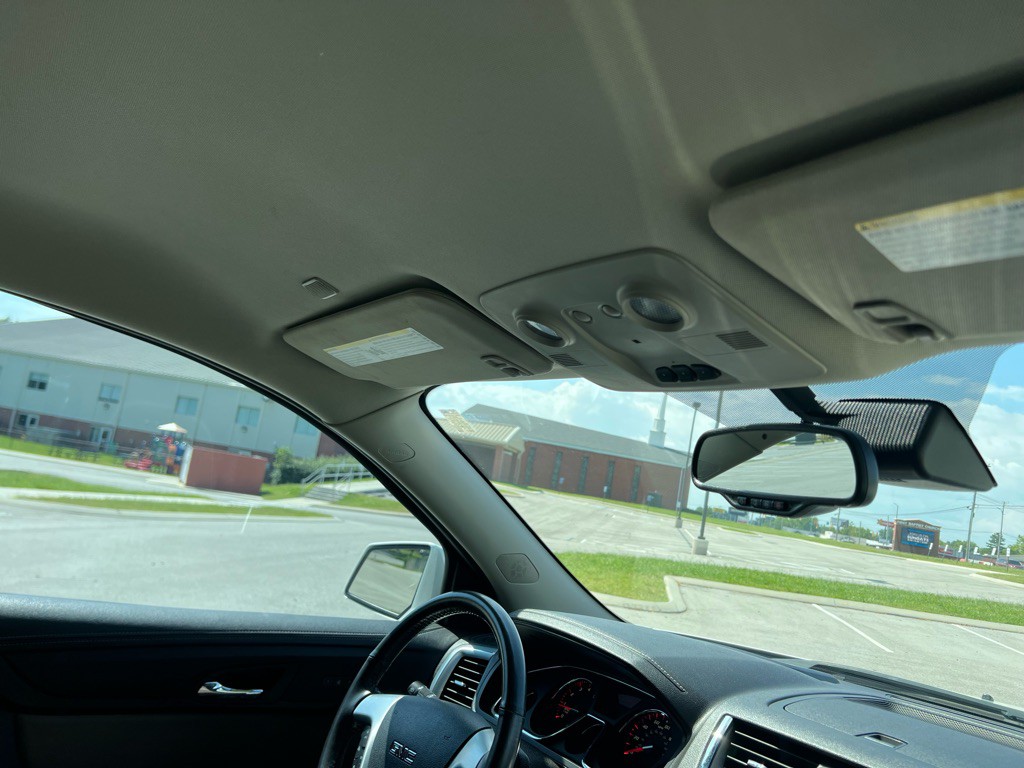2017 GMC Acadia Image 28