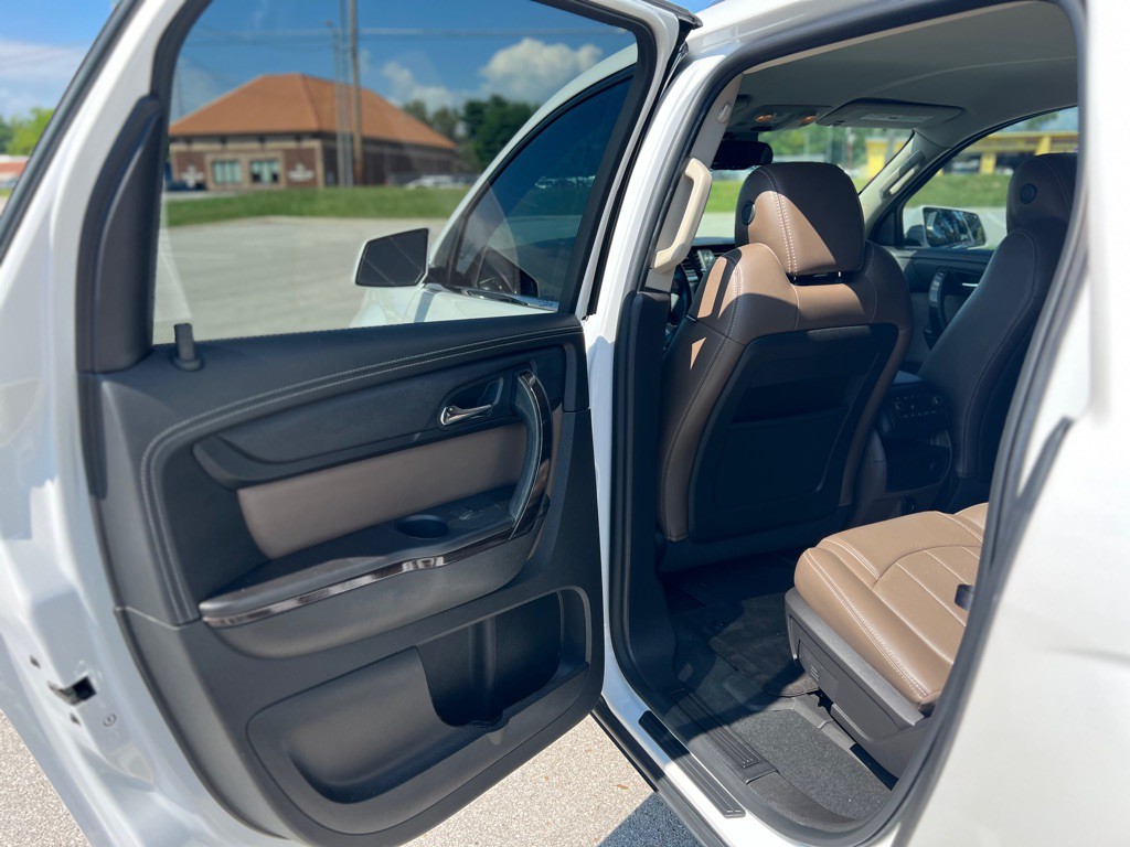 2017 GMC Acadia Image 31