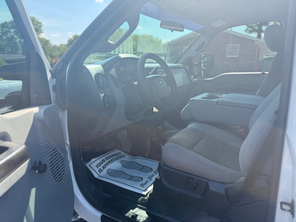 2015 Ford F-350 Image 15