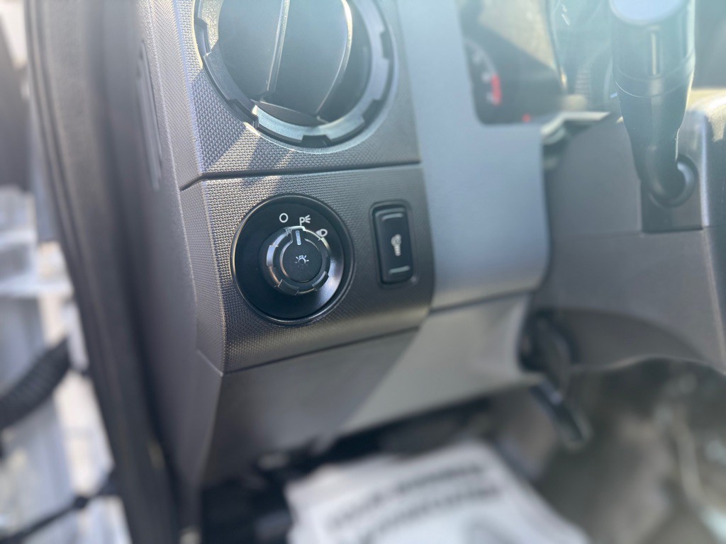 2015 Ford F-350 Image 17
