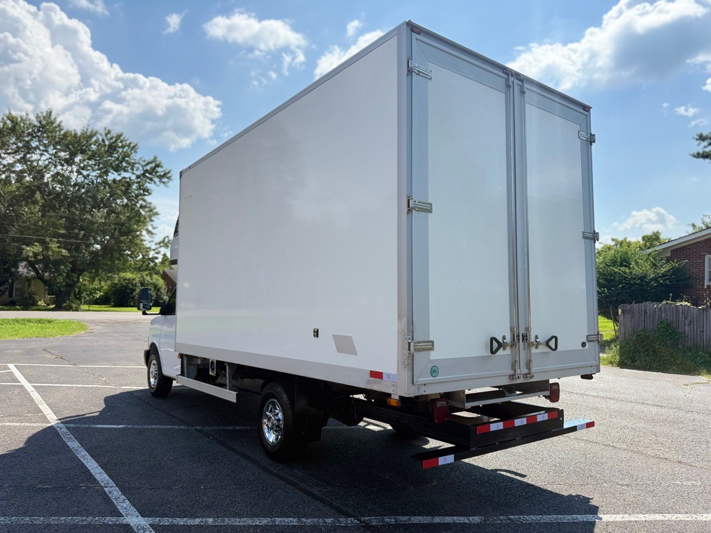 2023 Chevrolet Express Image 9