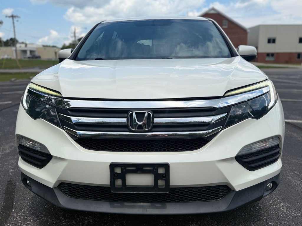 2017 Honda Pilot Image 2
