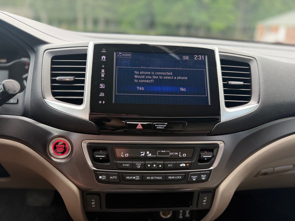 2017 Honda Pilot Image 18