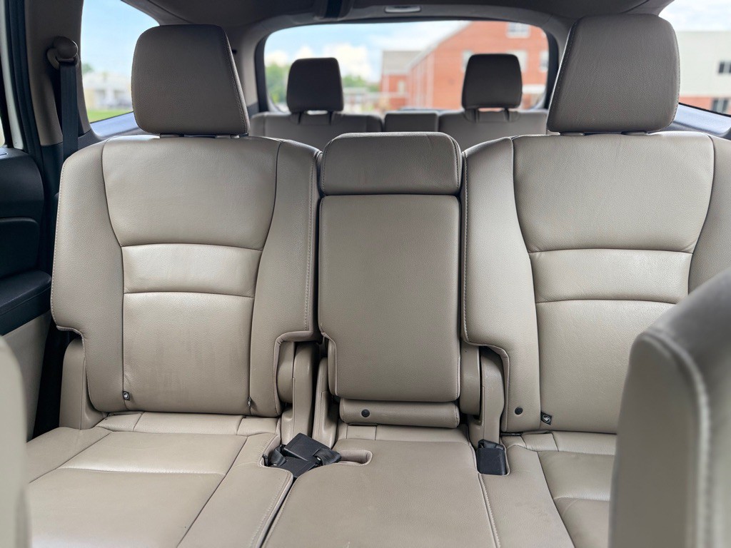2017 Honda Pilot Image 25